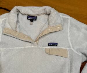 Women’s Patagonia Synchilla ivory Large quarter 1/4 snap Pullover Griffin